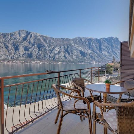 Apartments Pajovic Котор Екстер'єр фото