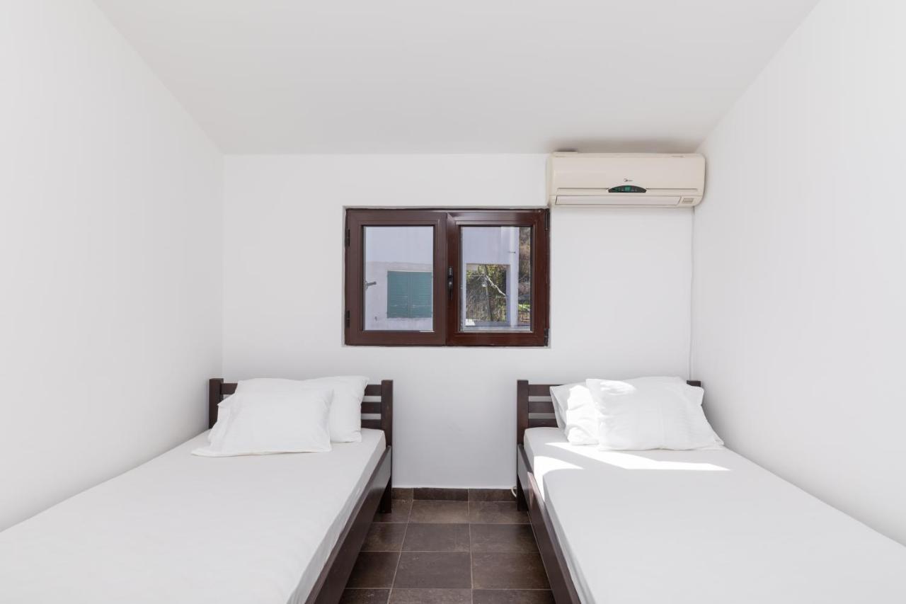 Apartments Pajovic Котор Екстер'єр фото