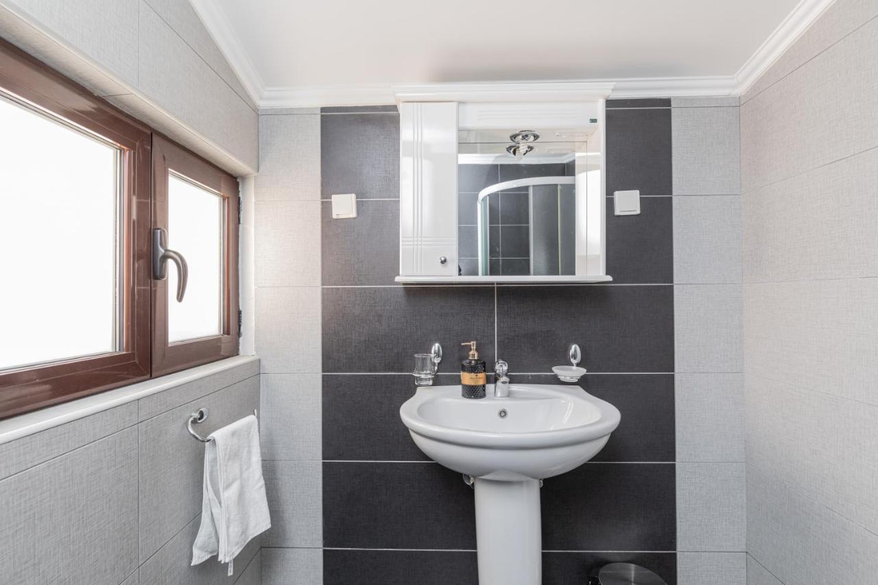 Apartments Pajovic Котор Екстер'єр фото